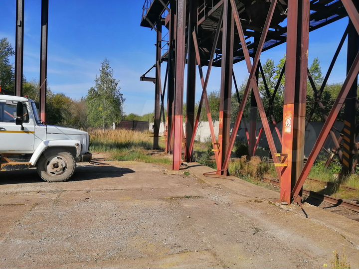 Железнодорожный тупик, открытая площадка