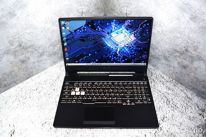 Игровой ноутбук asus на Core i5-11400H/ RTX 3050