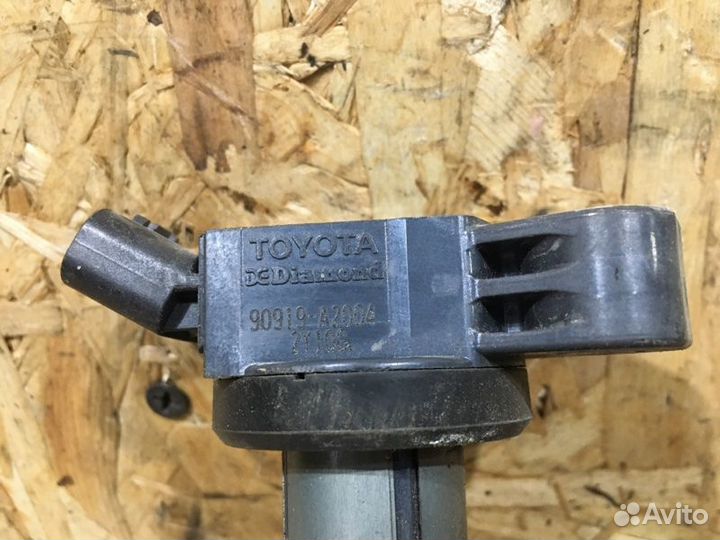 Катушка зажигания Toyota Venza