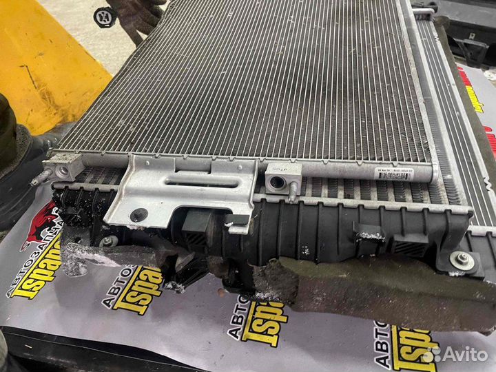 Кассета радиаторов Jaguar Xj X351 3.0 2019