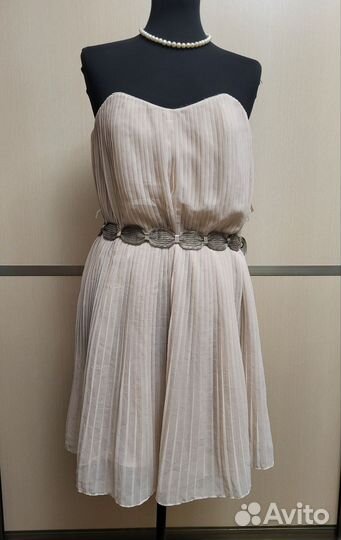 Платье на корсете плисе