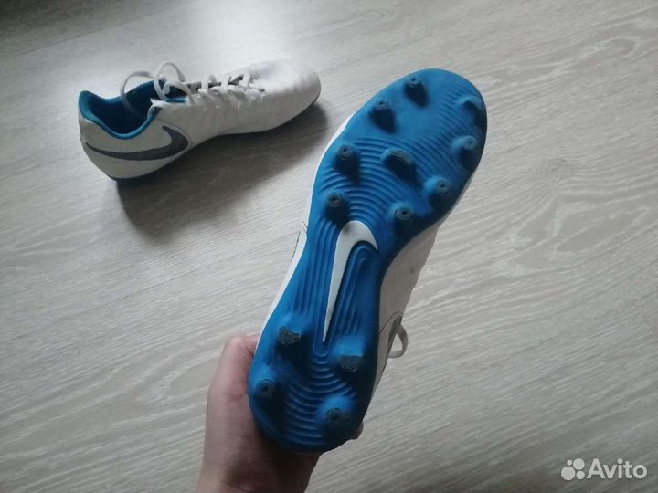 Футбольные бутсы, 38.5