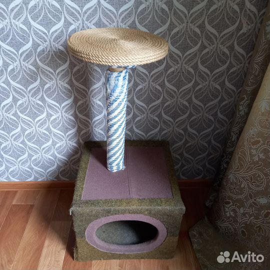 Когтеточка с домиком бу