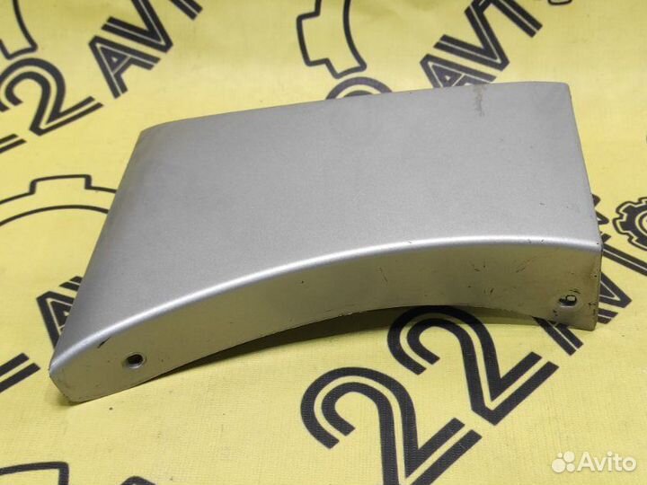 Накладка на крыло передняя левая Toyota Windom