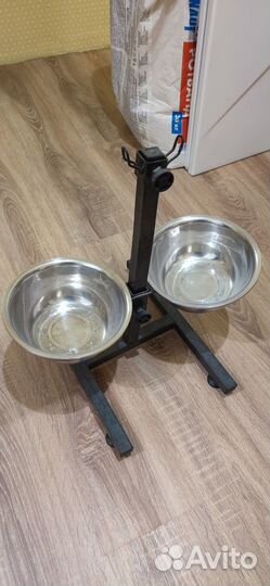 Миски для собак на подставке для средних собак