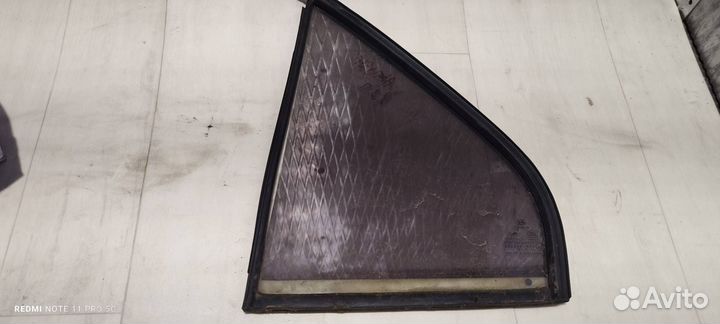 Форточка двери задней правой Hyundai-Kia Accent