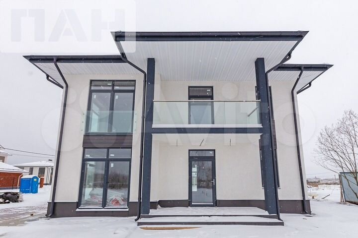 Дом 163 м² на участке 11,1 сот.