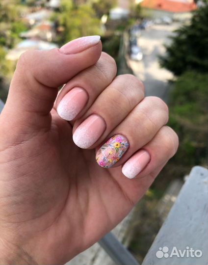 Наращивание ноготков