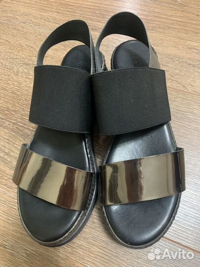 Босоножки женские