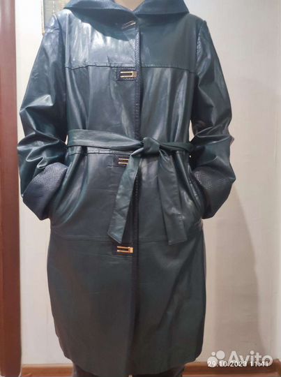 Плащ новый
