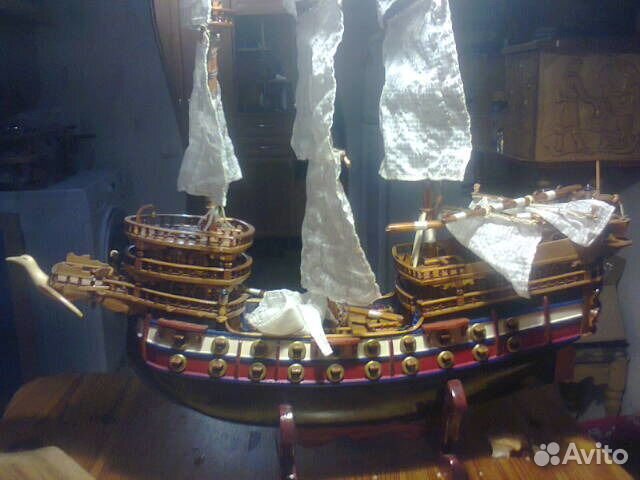 Продам макеты старинных кораблей ручной работы