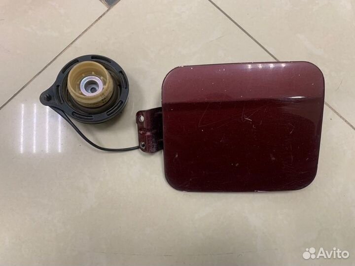 Лючок топливного бака Kia Spectra седан S6D 2008