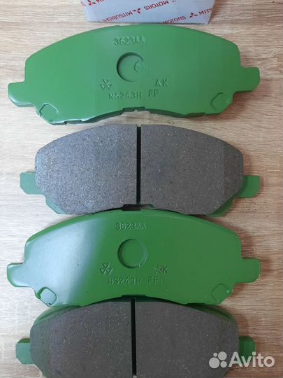 Колодки тормозные передние