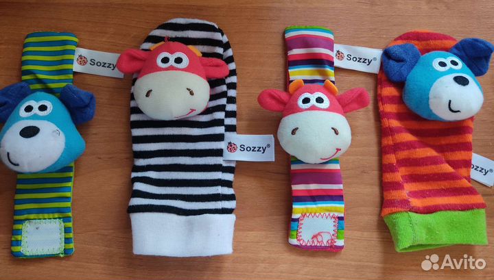 Погремушки носочки-браслетики