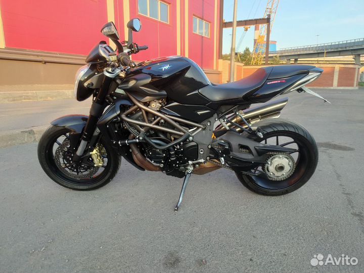 MV agusta brutale 990R