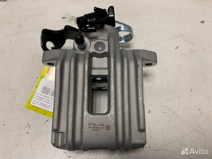 Суппорт задний левый Volkswagen Passat B5