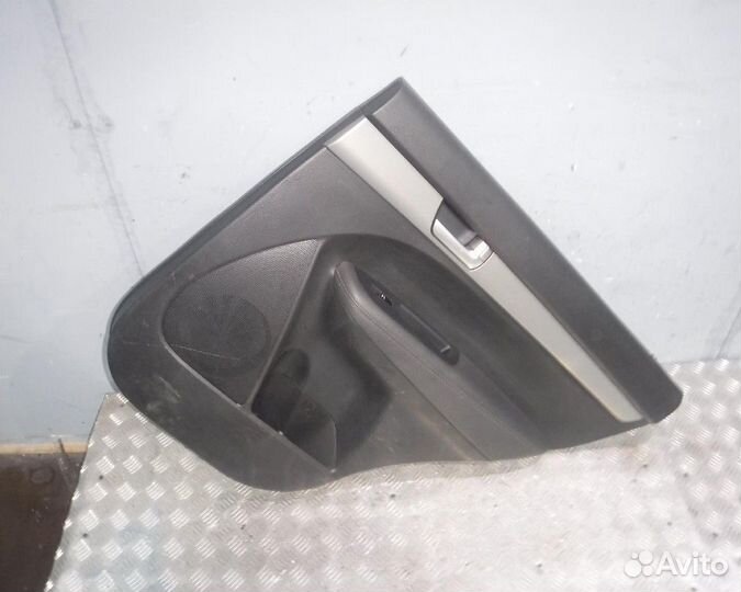 KIA Sorento 2 Обшивка двери задней правой