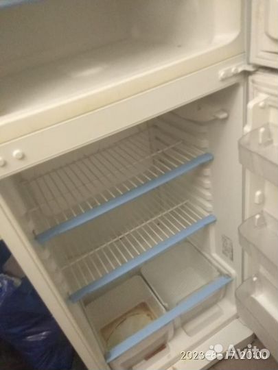 Продам холодильник бу