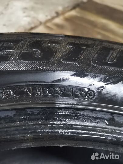 Bridgestone Ice Cruiser 7000 215/70 R17 100T