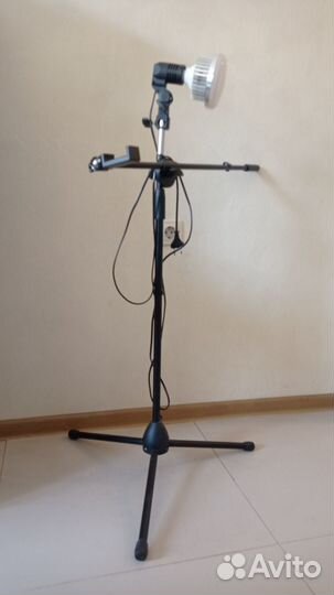 Штатив для телефона с LED лампой sunlight