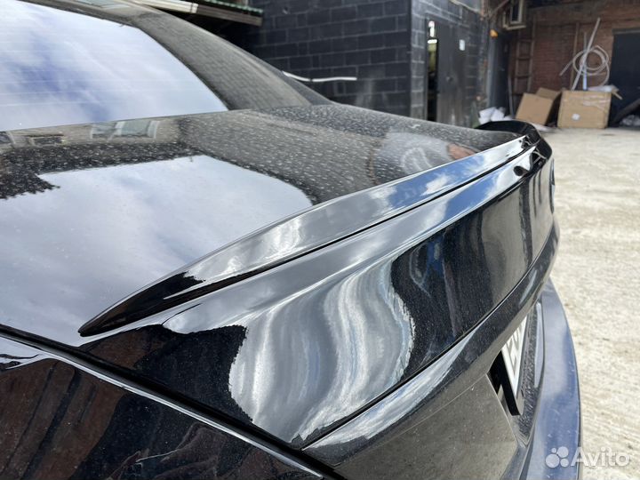 Спойлер на Mercedes W205