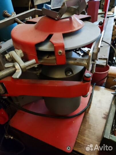 Станок для заточки коньков сзск-1