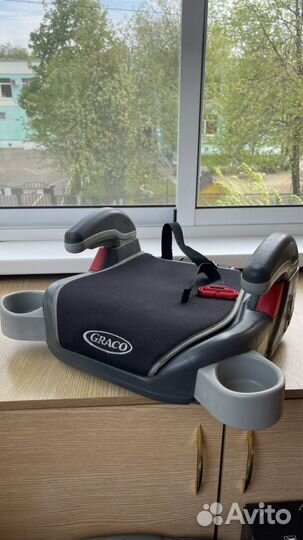 Детское кресло бустер