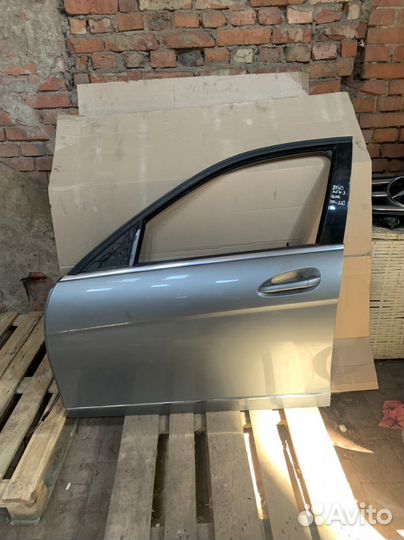 Дверь передняя левая Мерседес w204 c204