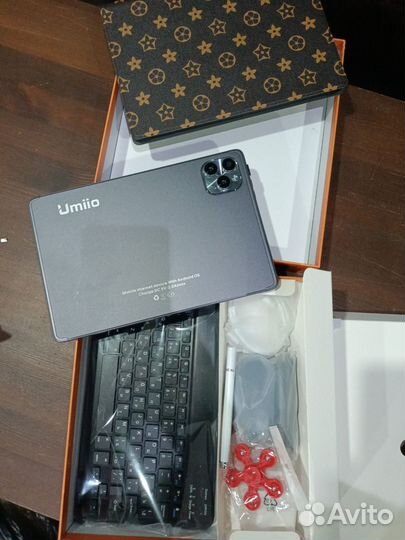Планшет Umiio i15 Pro новый