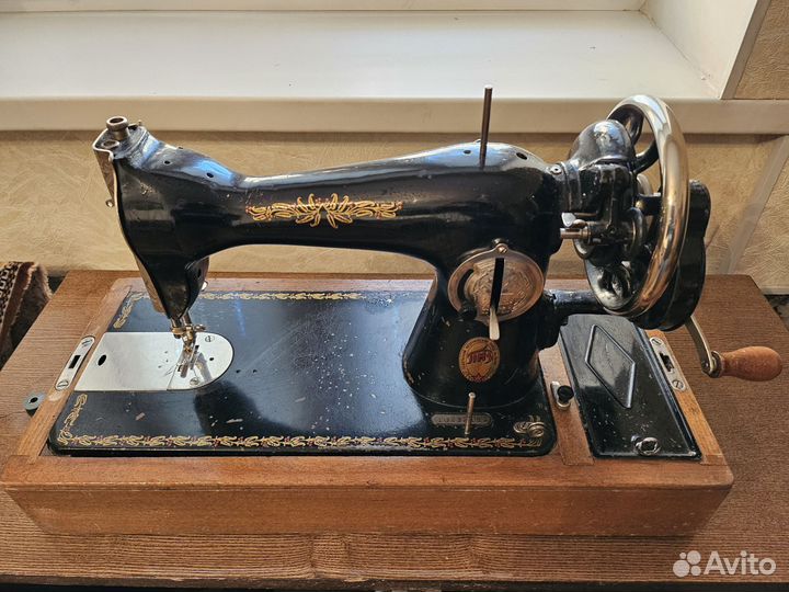 Швейная машина ручная