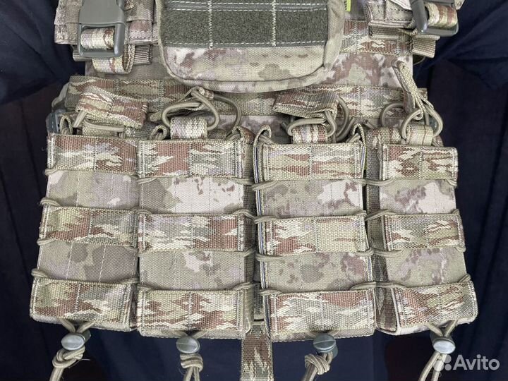 Плитник с модулями и подсумками