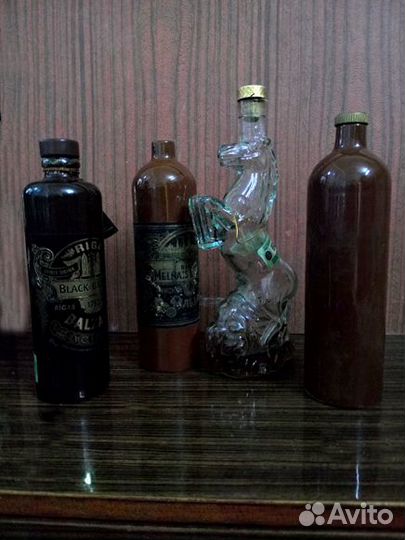 Бутылки из-под рижского бальзама. для коллекции