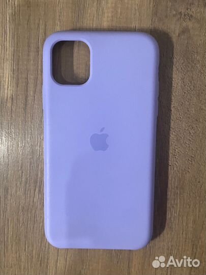 Чехол на iPhone 11