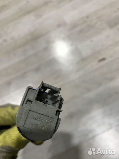 Датчик педали сцепления Renault duster