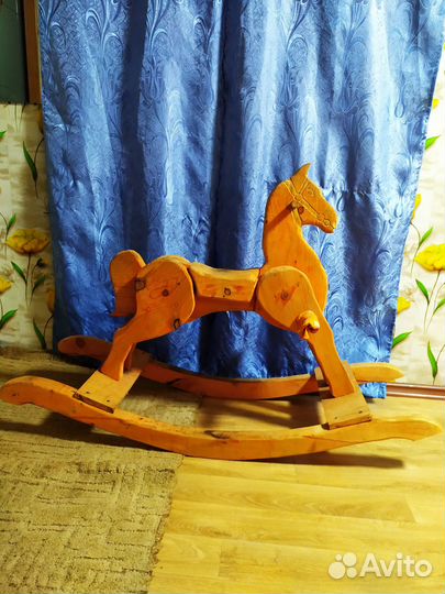 Лошадь -качалка
