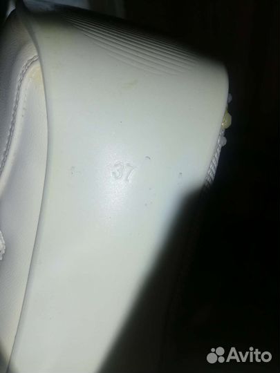 Белые свадебные сапоги