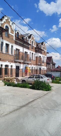 3-к. квартира, 117 м², 2/3 эт.