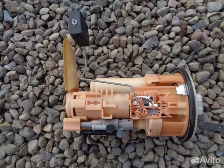 Топливный насос Toyota Altezza GXE10 1G-FE 2005/6