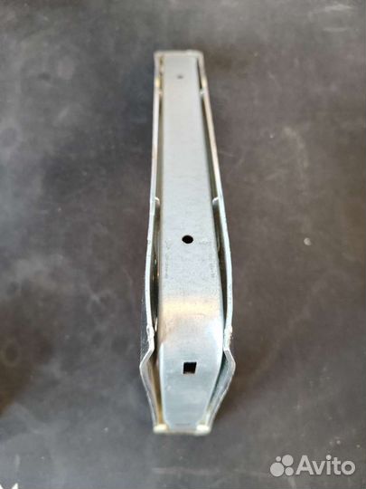 Менсолодержатель кронштейн полкодержатель новый