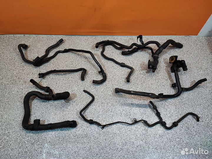 Трубка (шланг) охлаждения Volkswagen Tiguan 5N1