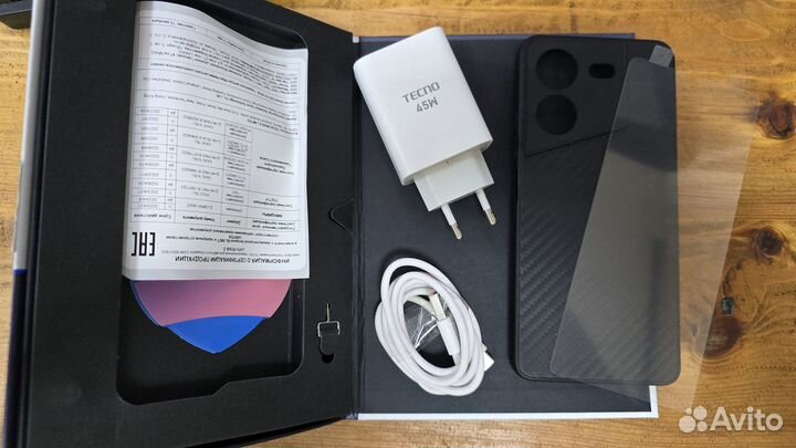 TECNO Pova 5, 8/256 ГБ