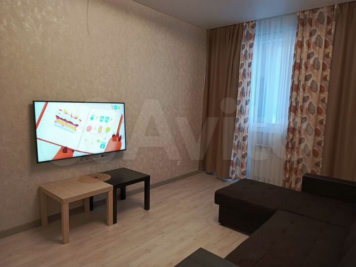 2-к. квартира, 60 м², 1/4 эт.