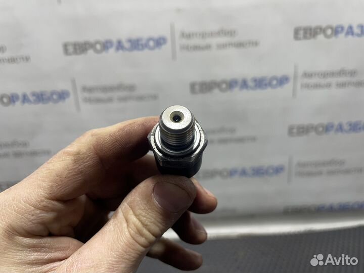 Датчик давления масла Nissan Almera (G15) 2013-2018