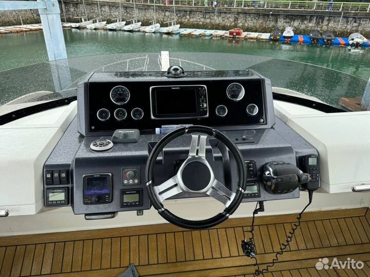 Galeon 430 Skydeck 2014 год Цена в РФ