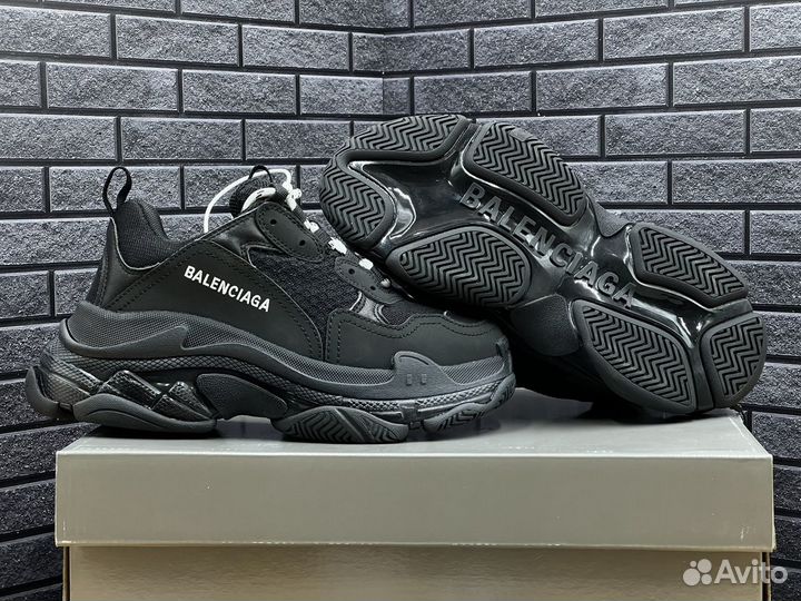 Кроссовки Balenciaga Triple S Black унисекс