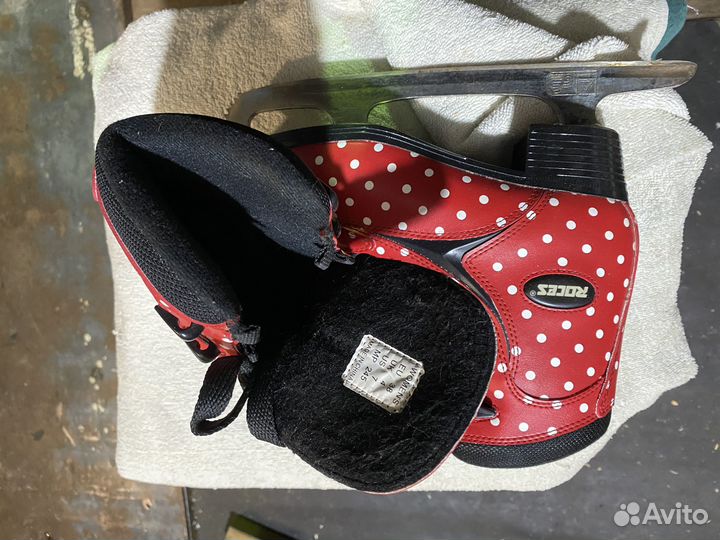 Коньки женские 38 размер