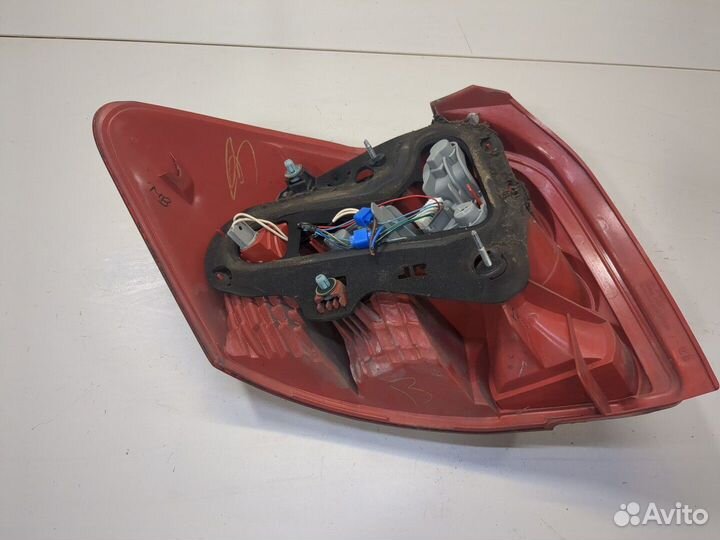 Фонарь (задний) Toyota Auris E15, 2007