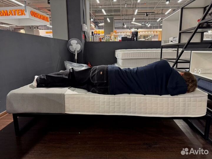 Матрас новый 140х200