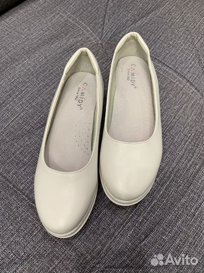 Туфли для девочки 35 размер белые