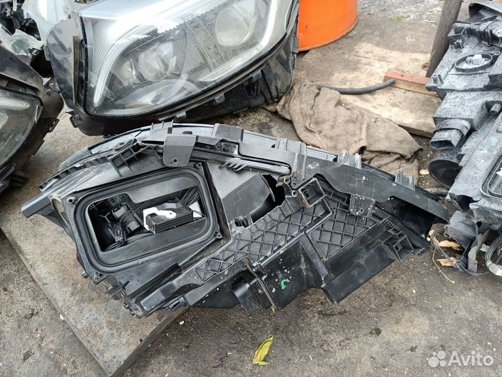 Фара правая Mercedes GLA X156 Mercedes GLA X156 ф